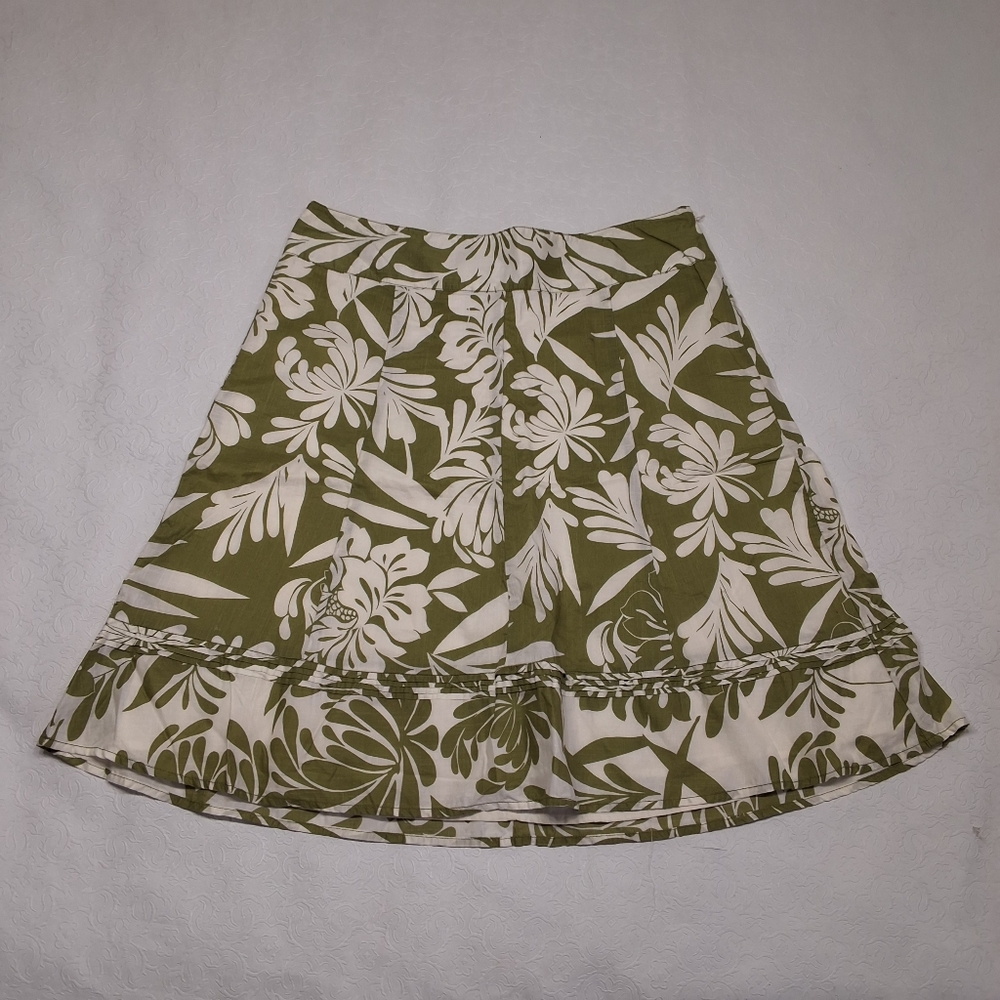 ANN TAYLOR floral skirt size 10